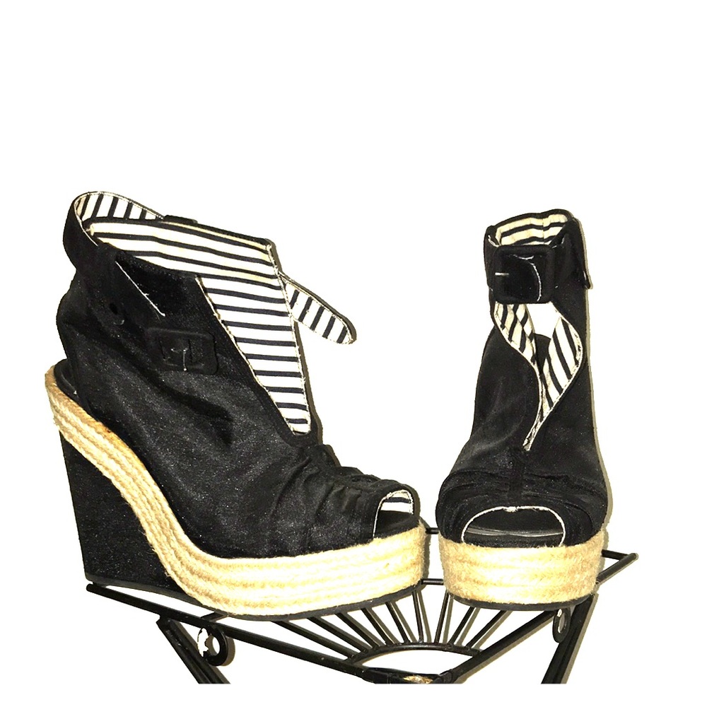 Isabel Toledo wedge heels. Size 7